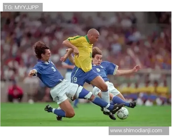 头碰人足球明星的精彩瞬间与背后的故事揭秘